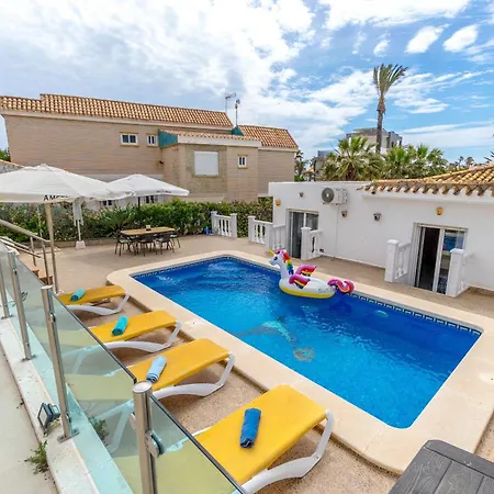 Villa Zenia By The Sea *